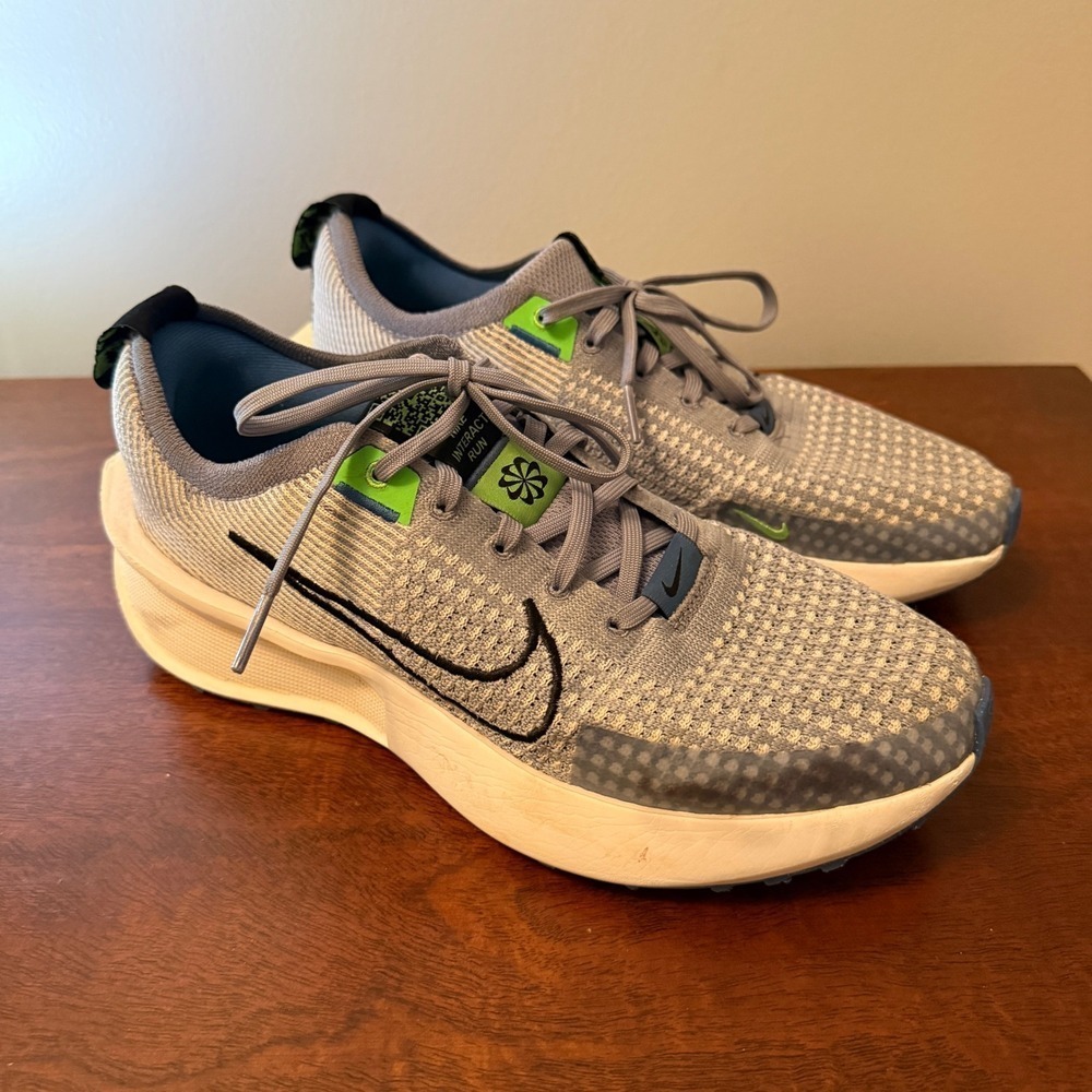 Nike Interact Run Men's Size 8 Blue Gray Green Running Sneakers Athletic Shoes - Picture 2 of 6